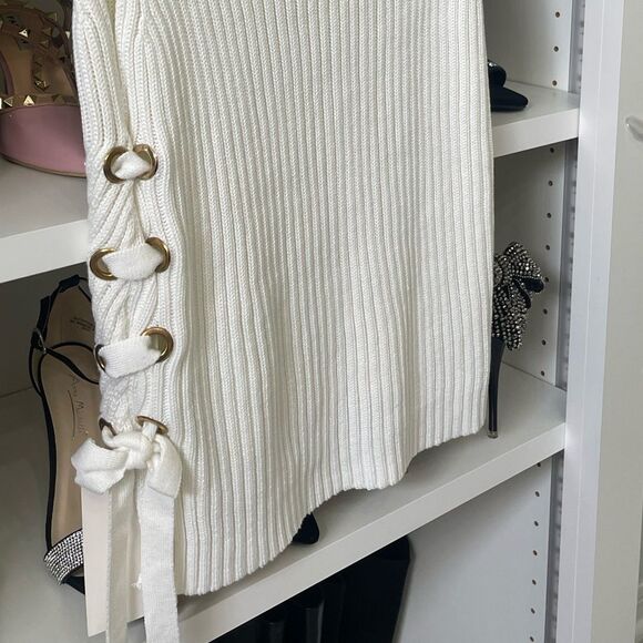 NWT SLEEVELESS SWEATER TOP Size Small - Picture 3 of 10